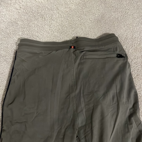 Men’s joggers - Picture 4 of 4